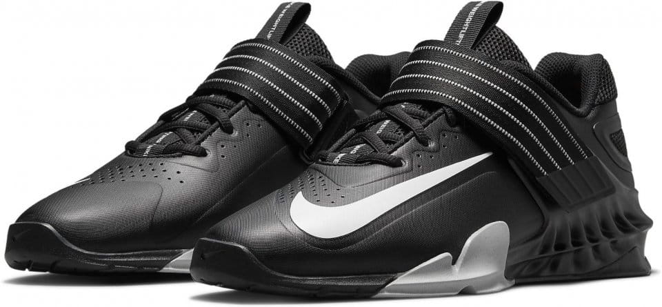 Čevlji za fitnes Nike Savaleos