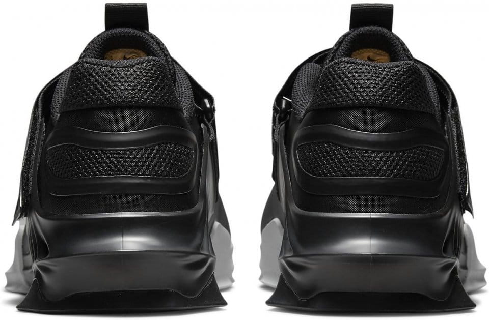 Čevlji za fitnes Nike Savaleos